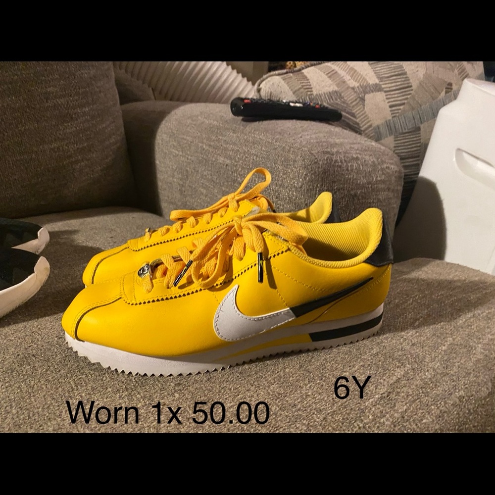 Nike Cortezs